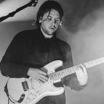  Guitarrista da banda Jeremy Freedman